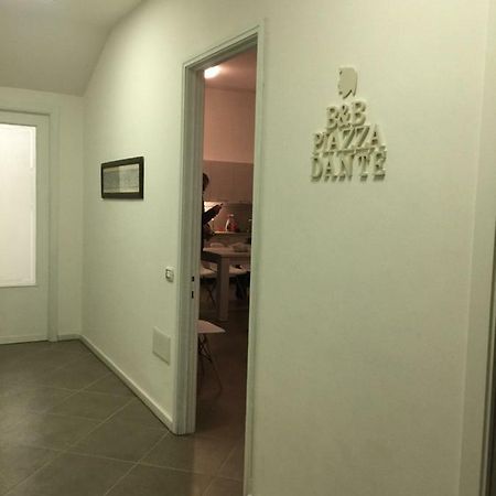 B&B Piazza Dante Nuoro Нуоро Екстер'єр фото
