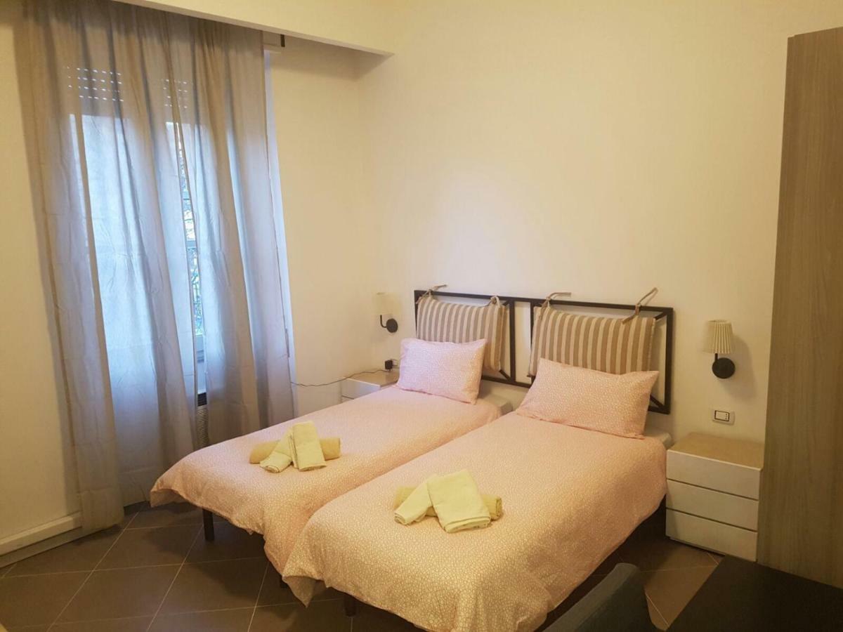 B&B Piazza Dante Nuoro Нуоро Екстер'єр фото